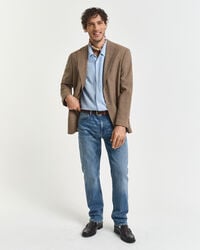 vaqueros de corte regular - azul medio desgastado