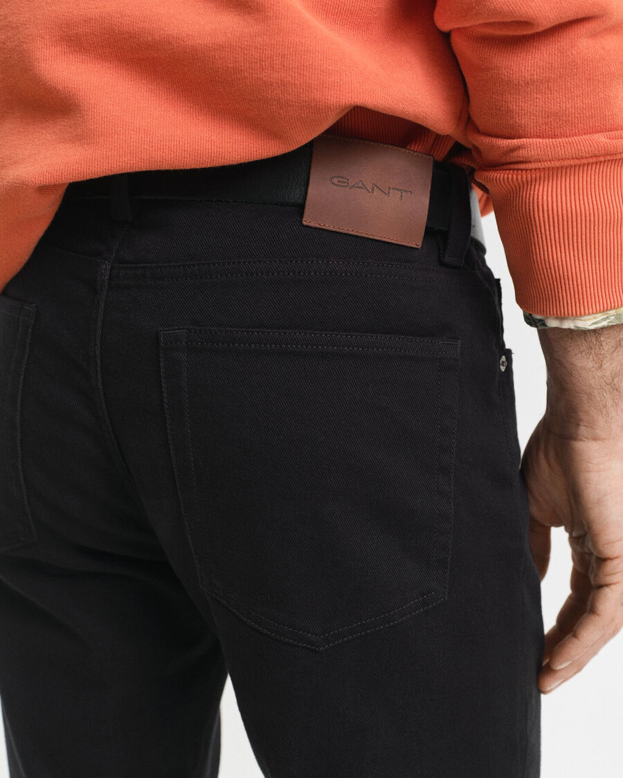 vaqueros de sarga suave de corte regular - negro