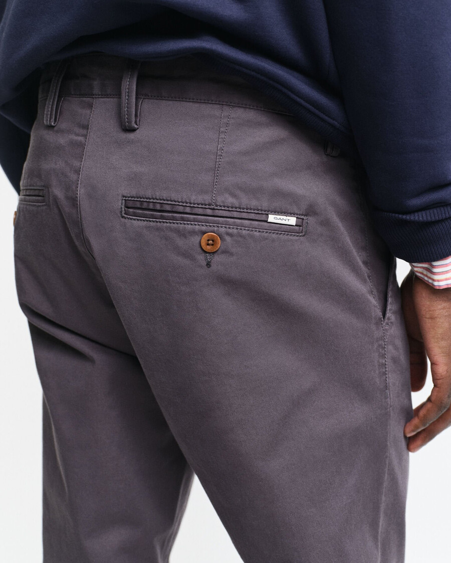 pantalones chinos de sarga de corte entallado - antracita