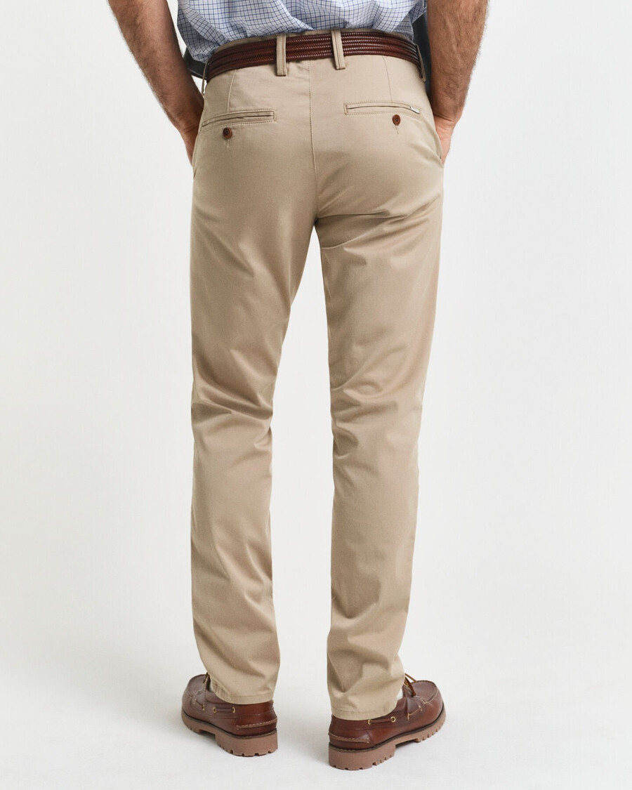 pantalones chinos de sarga de corte entallado - caqui oscuro