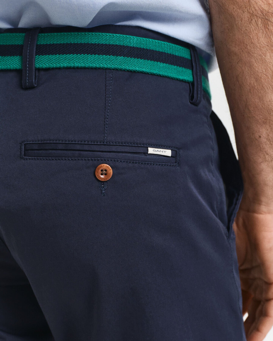 pantalones chinos de sarga de corte entallado - azul marino