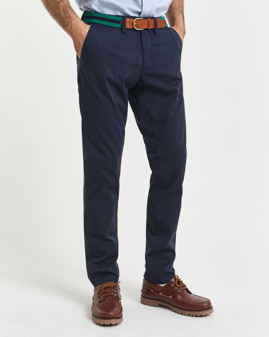 pantalones chinos de sarga de corte entallado - azul marino