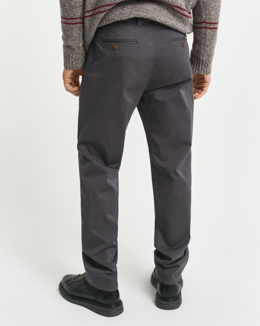 chinos de sarga de corte regular - antracita