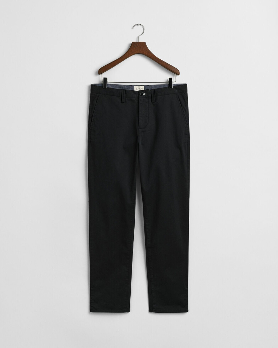 pantalones chinos de sarga de corte regular - negro