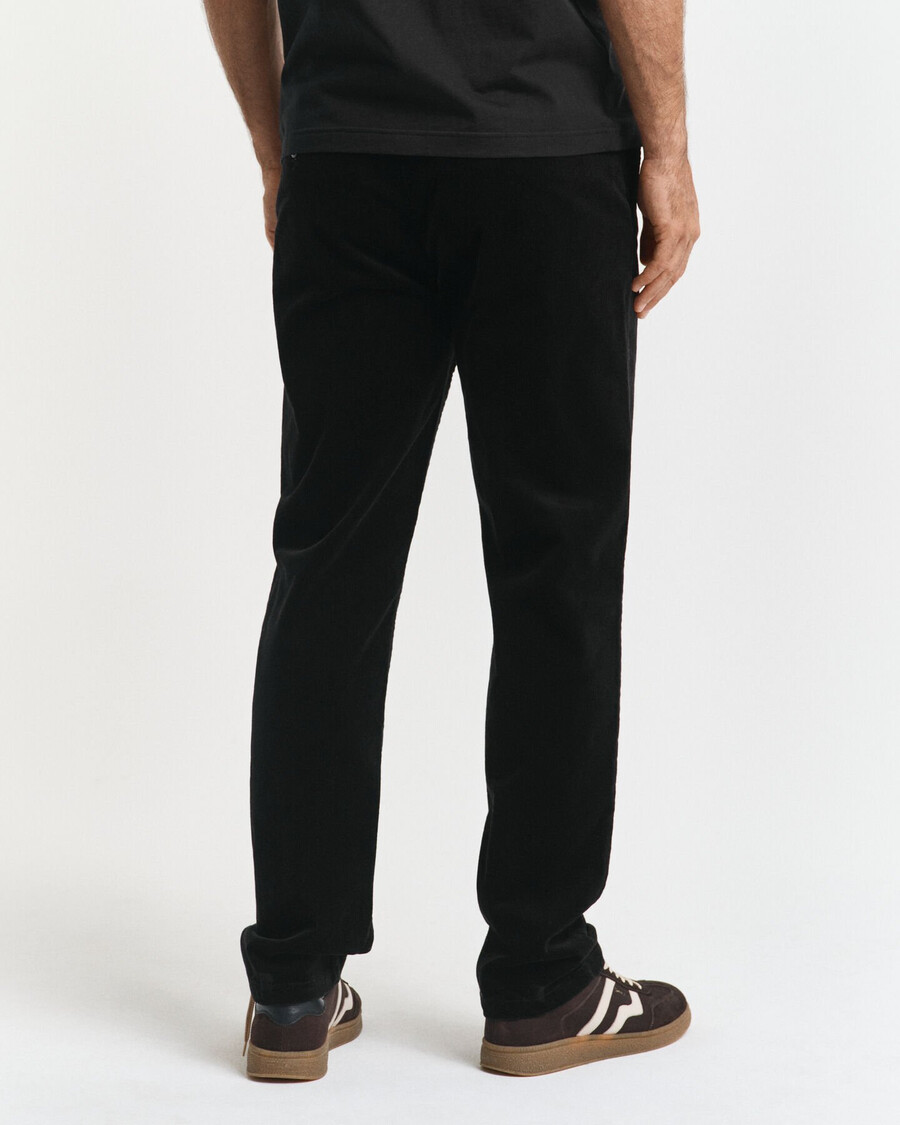 pantalones chinos de pana de corte regular - negro