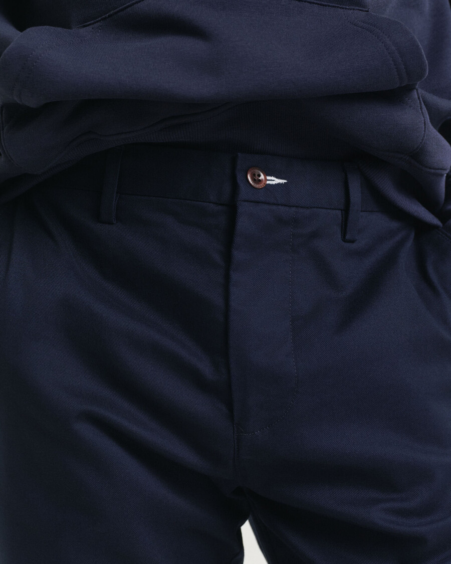 chinos de corte regular - azul marino