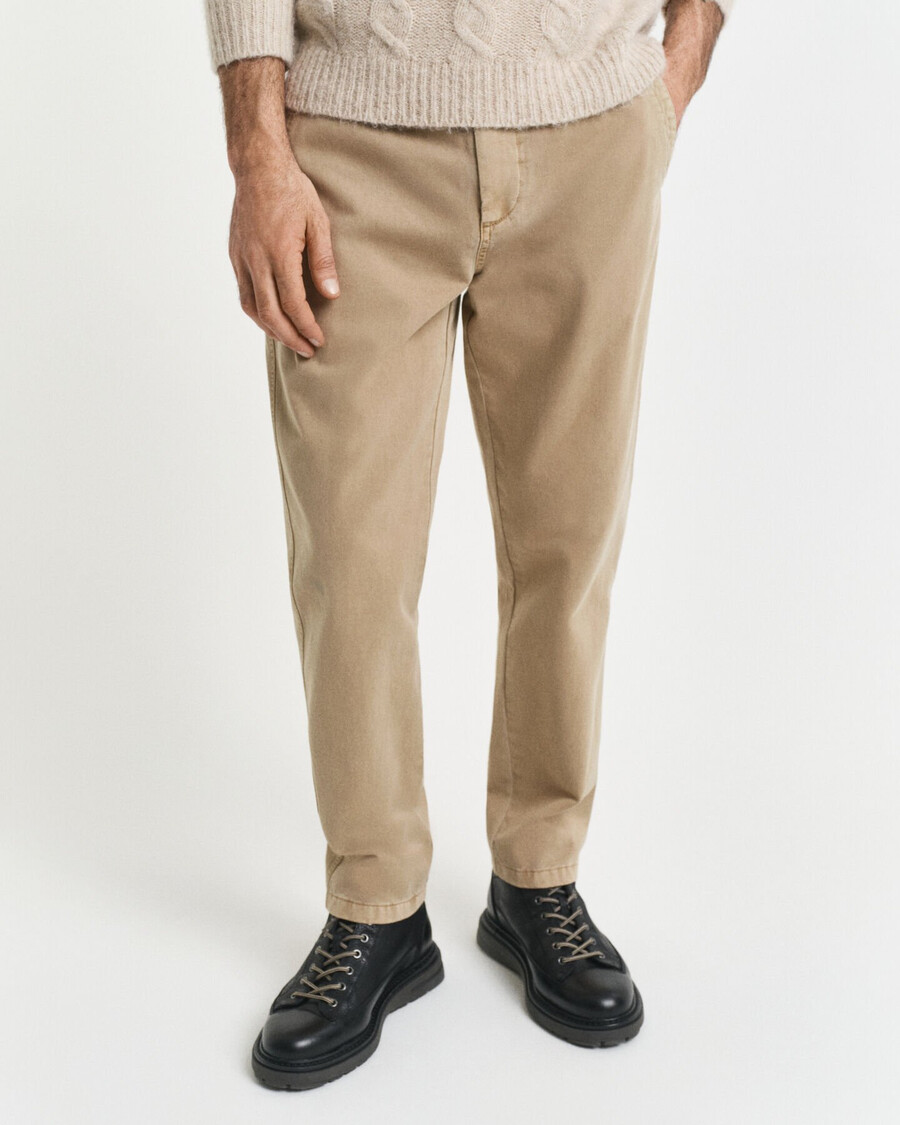chinos de corte regular y cónico surplus - taupe claro