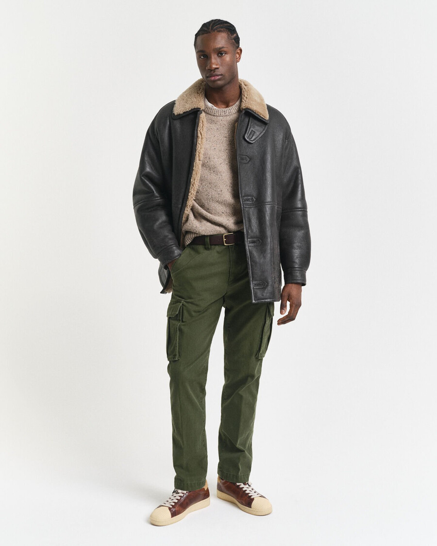 pantalones cargo de sarga de algodón de corte regular - verde campestre