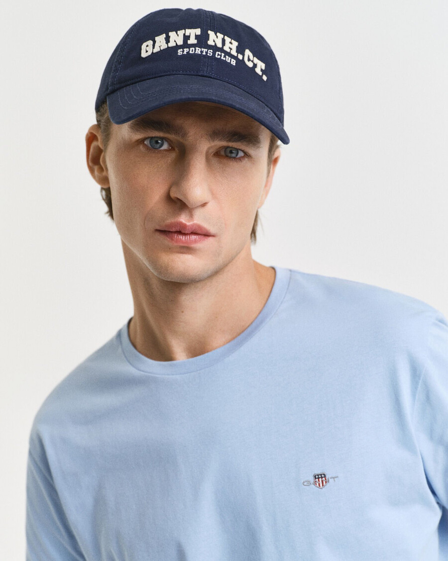 camiseta de corte regular con escudo - azul capri