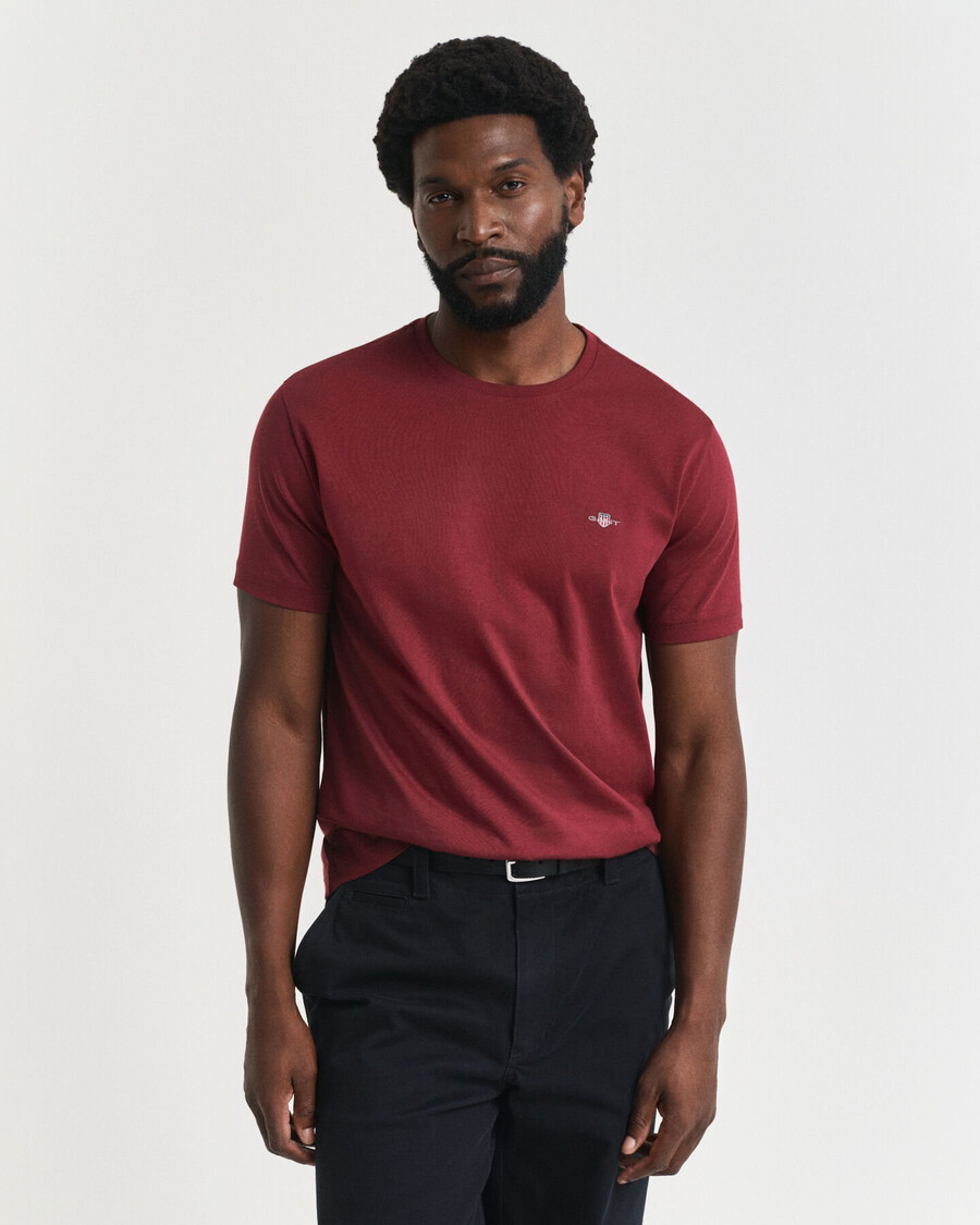 camiseta de corte regular con escudo - plumped red