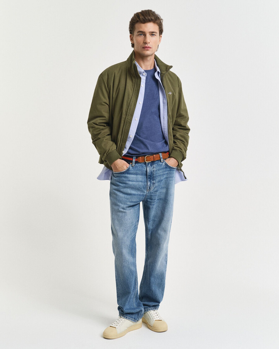 camiseta de corte regular con escudo - dk jeansblue melange