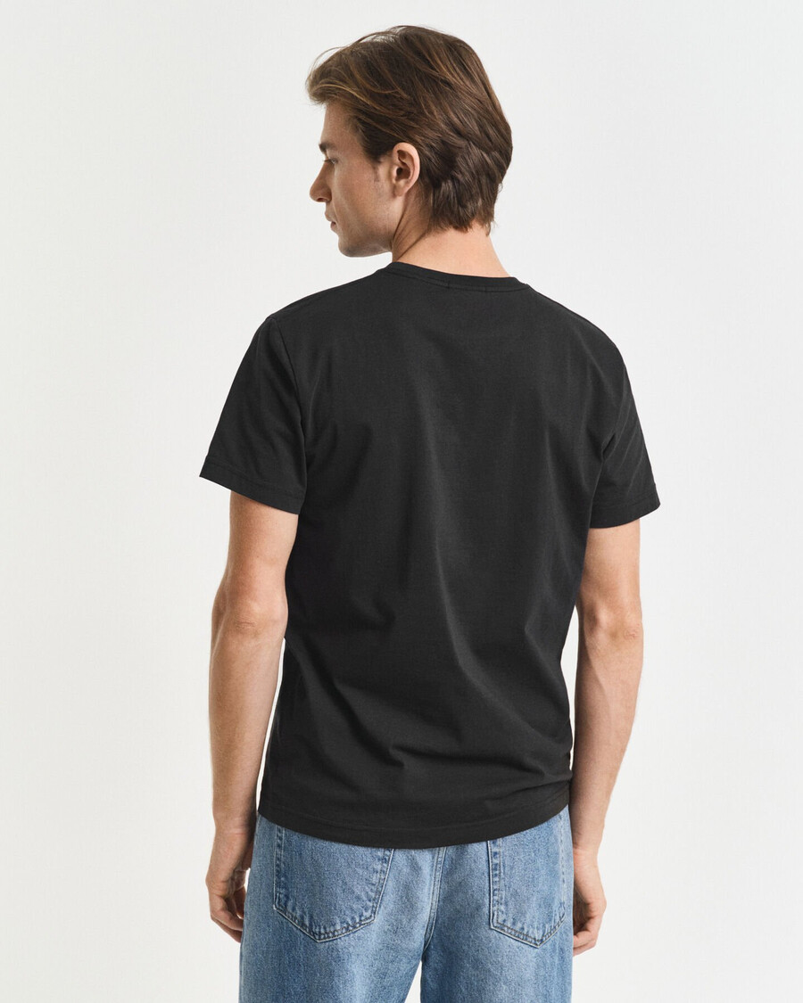 camiseta ajustada con escudo - negra