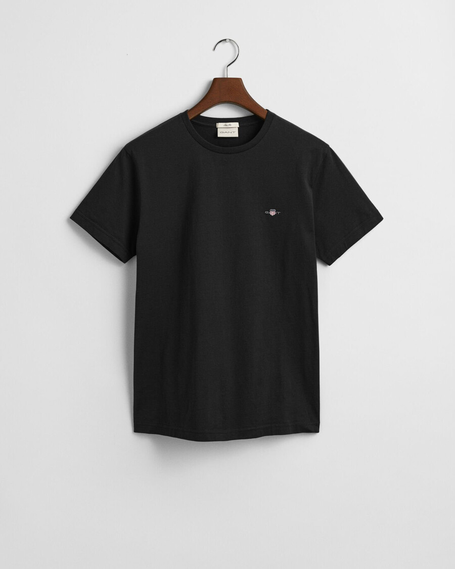 camiseta ajustada con escudo - negra
