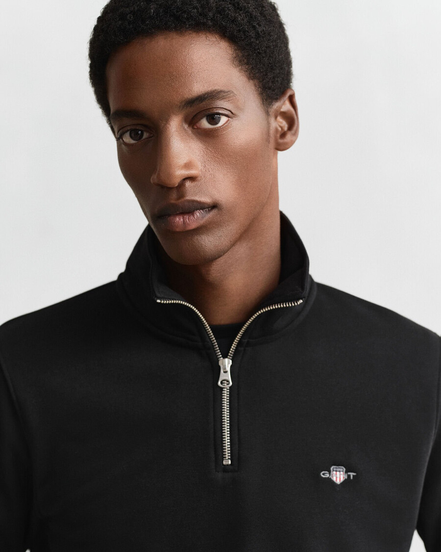 sudadera con media cremallera shield - negra