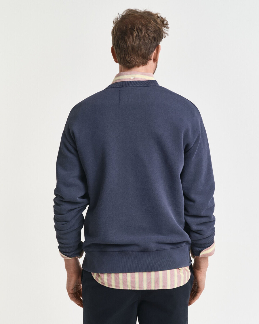 sudadera con cuello redondo y gráfico universitario - azul noche