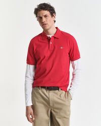 polo de piqué con escudo de corte regular - rojo rubí