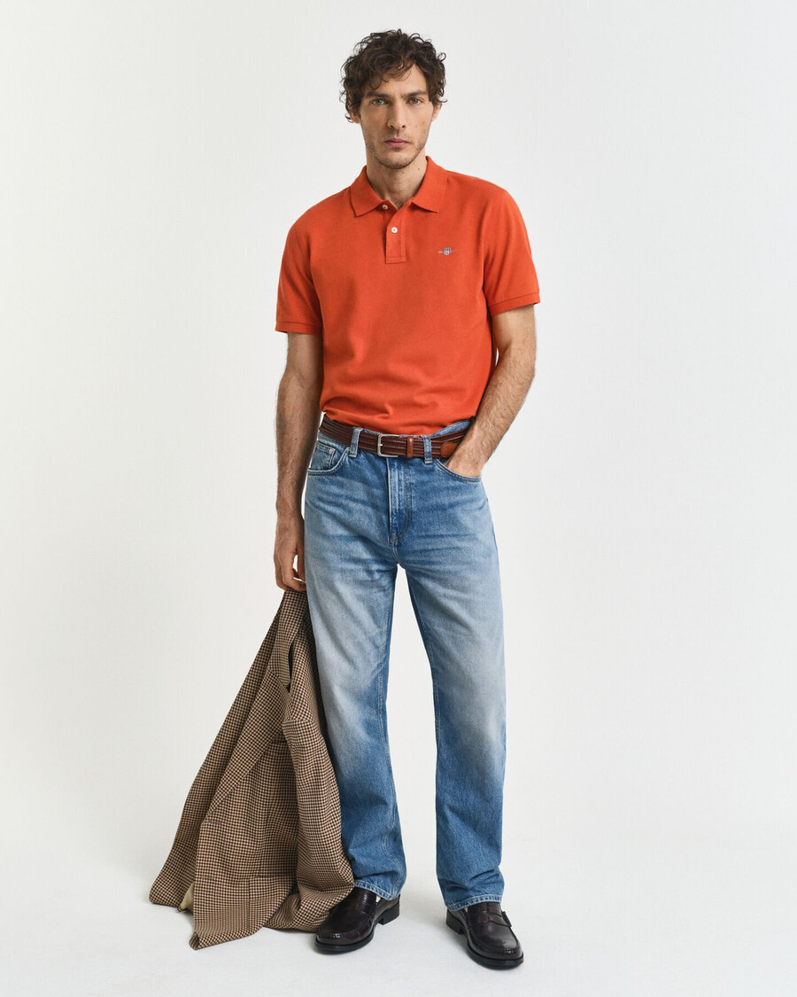 polo de piqué shield de corte regular - naranja intenso