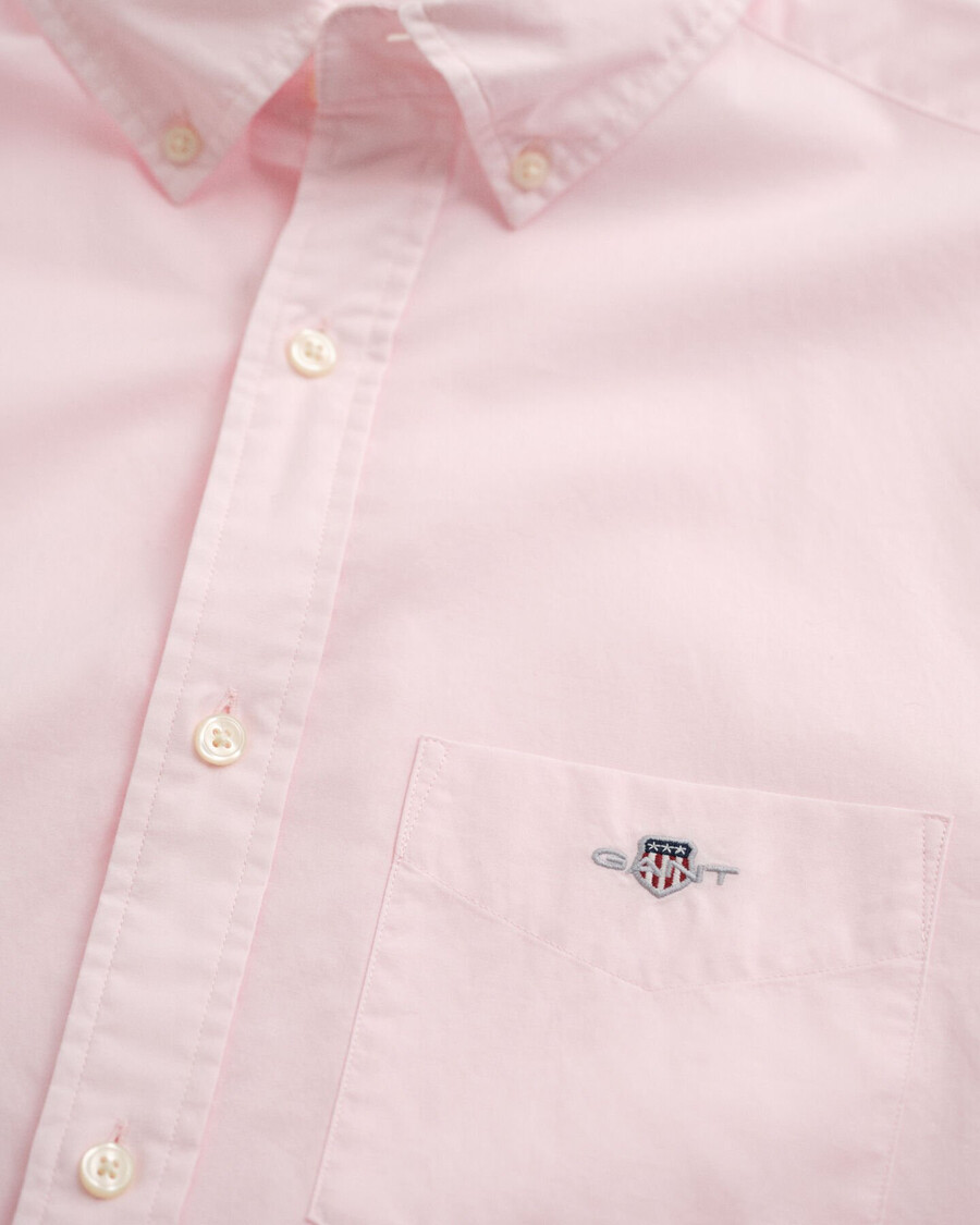 camisa clásica de popelina de corte regular - rosa claro