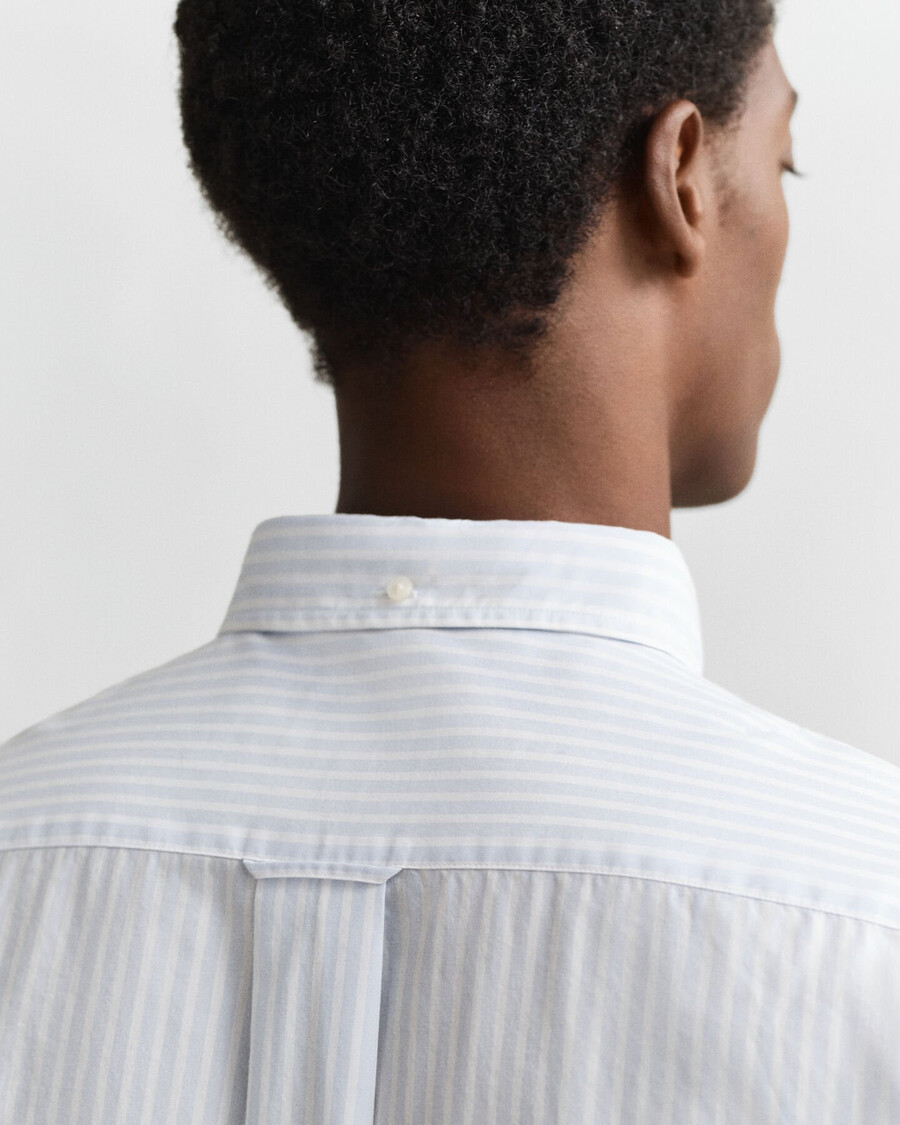 camisa clásica de popelina a rayas de corte regular - azul claro