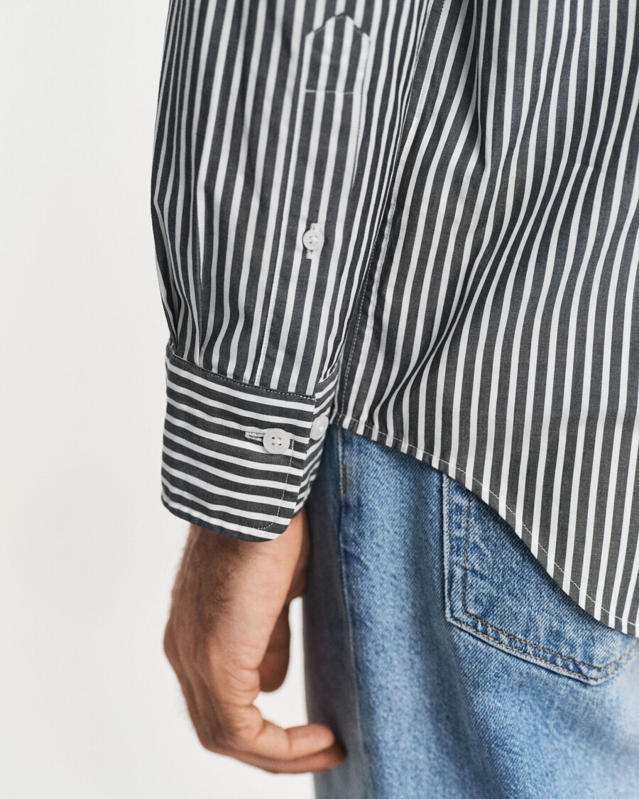 camisa clásica de popelina a rayas de corte regular - negra