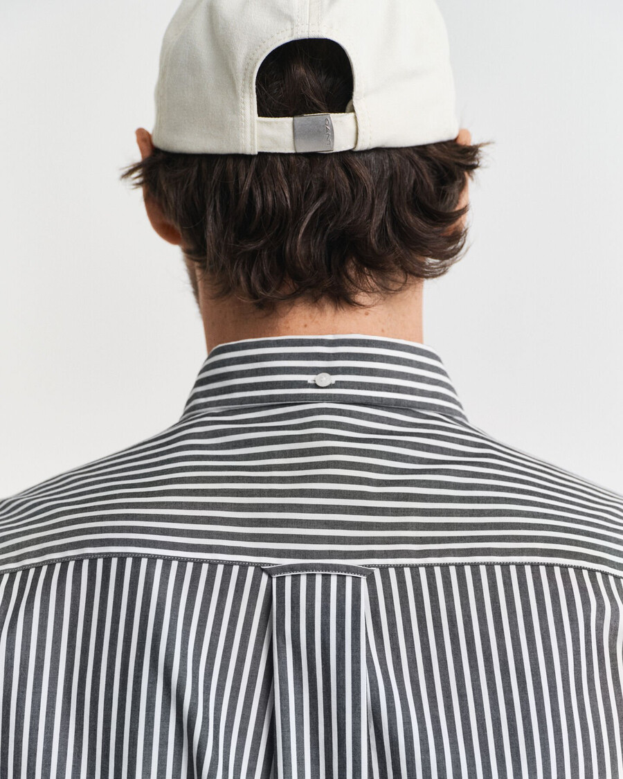 camisa clásica de popelina a rayas de corte regular - negra