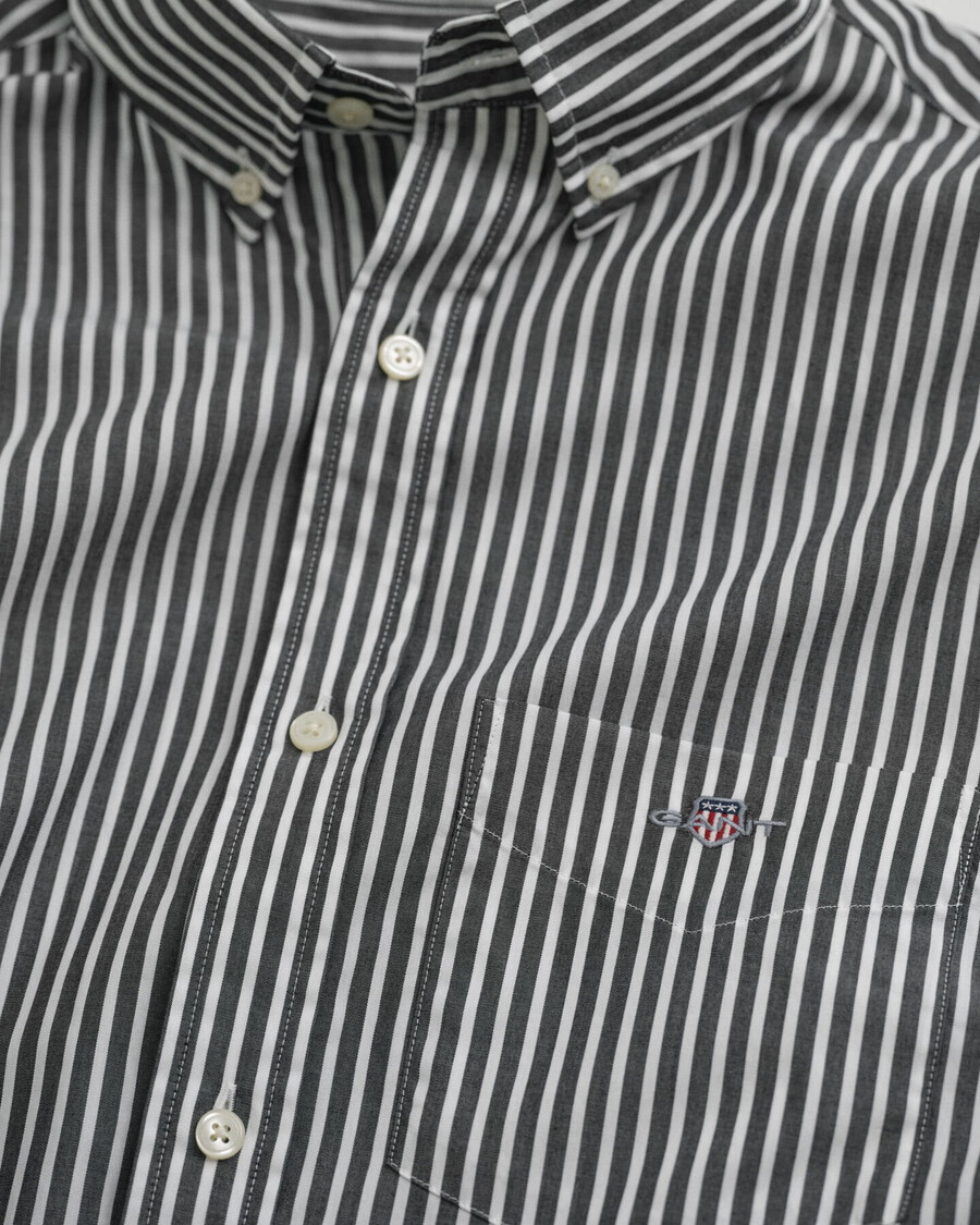 camisa clásica de popelina a rayas de corte regular - negra