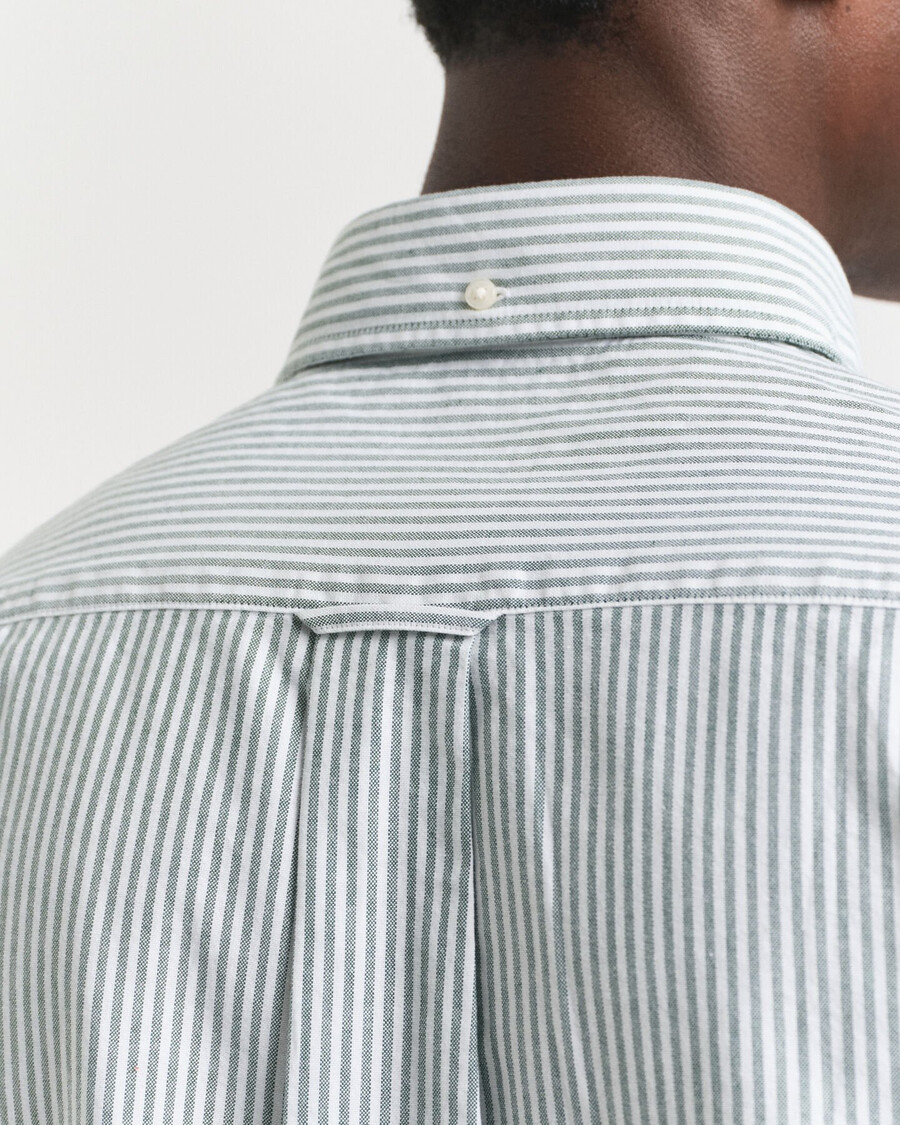 camisa oxford clásica de corte regular con rayas de banquero - verde bosque