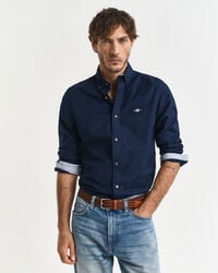 camisa oxford elástica de corte entallado - azul marino