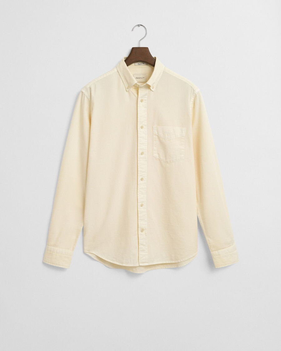camisa de sarga de corte regular - crema