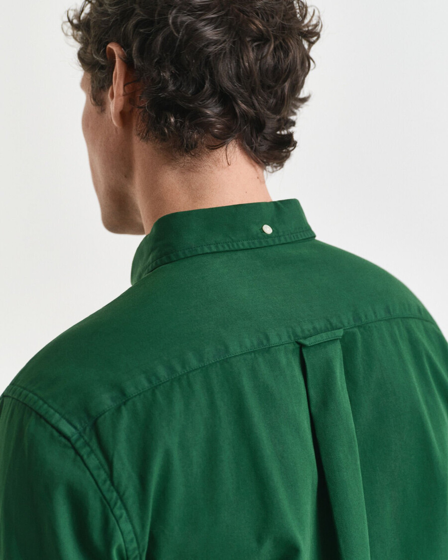 camisa de sarga de corte regular - verde bosque