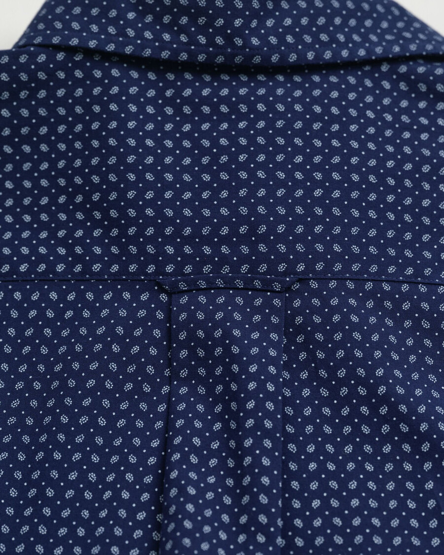 camisa de corte regular con microestampado - azul clásico