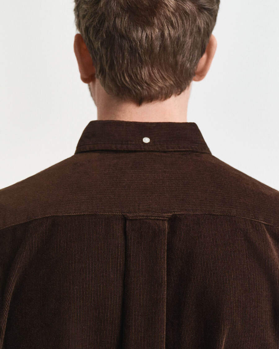 camisa de pana de algodón de corte regular - marrón intenso