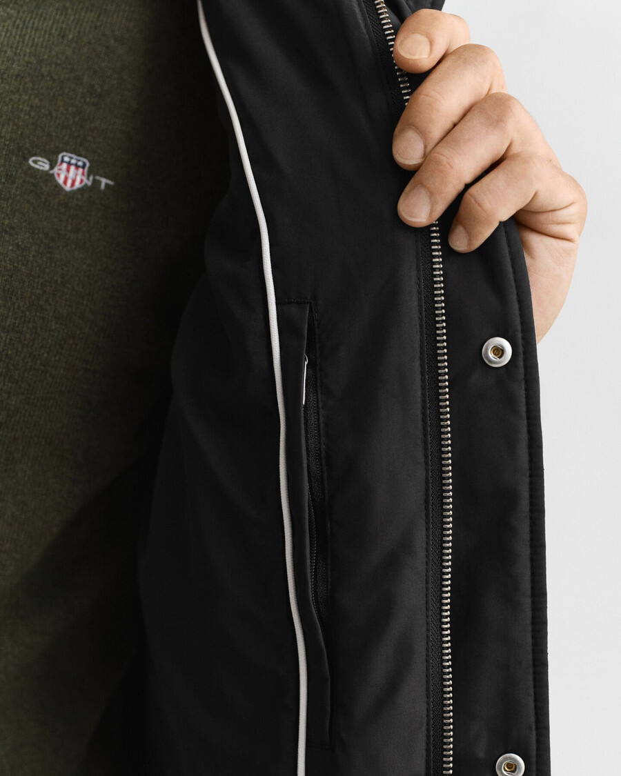 chaqueta cortavientos acolchada de longitud media - negra