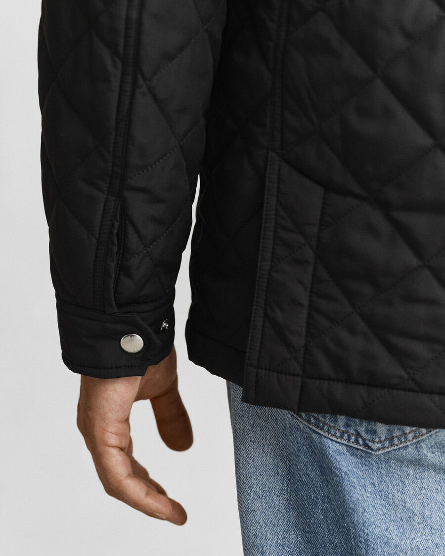 chaqueta cortavientos acolchada de longitud media - negra