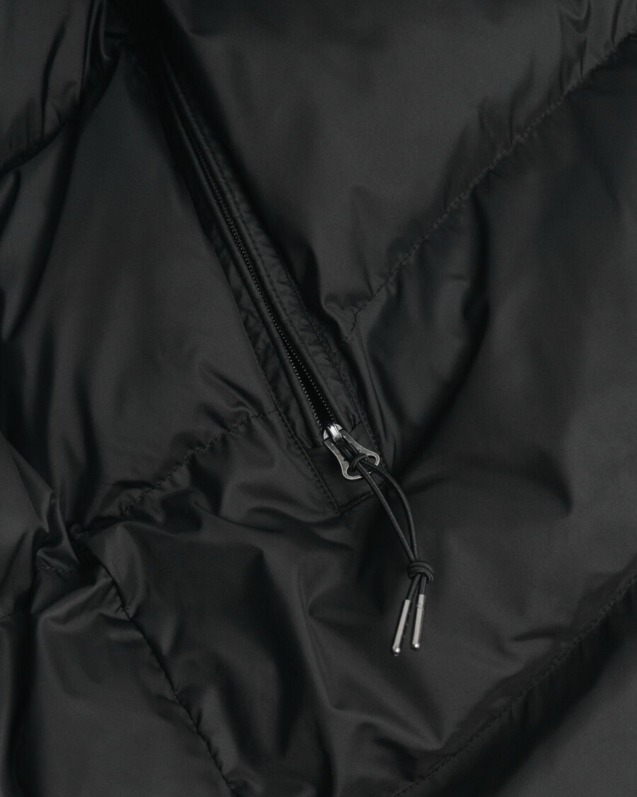 chaqueta active cloud de longitud media - negra