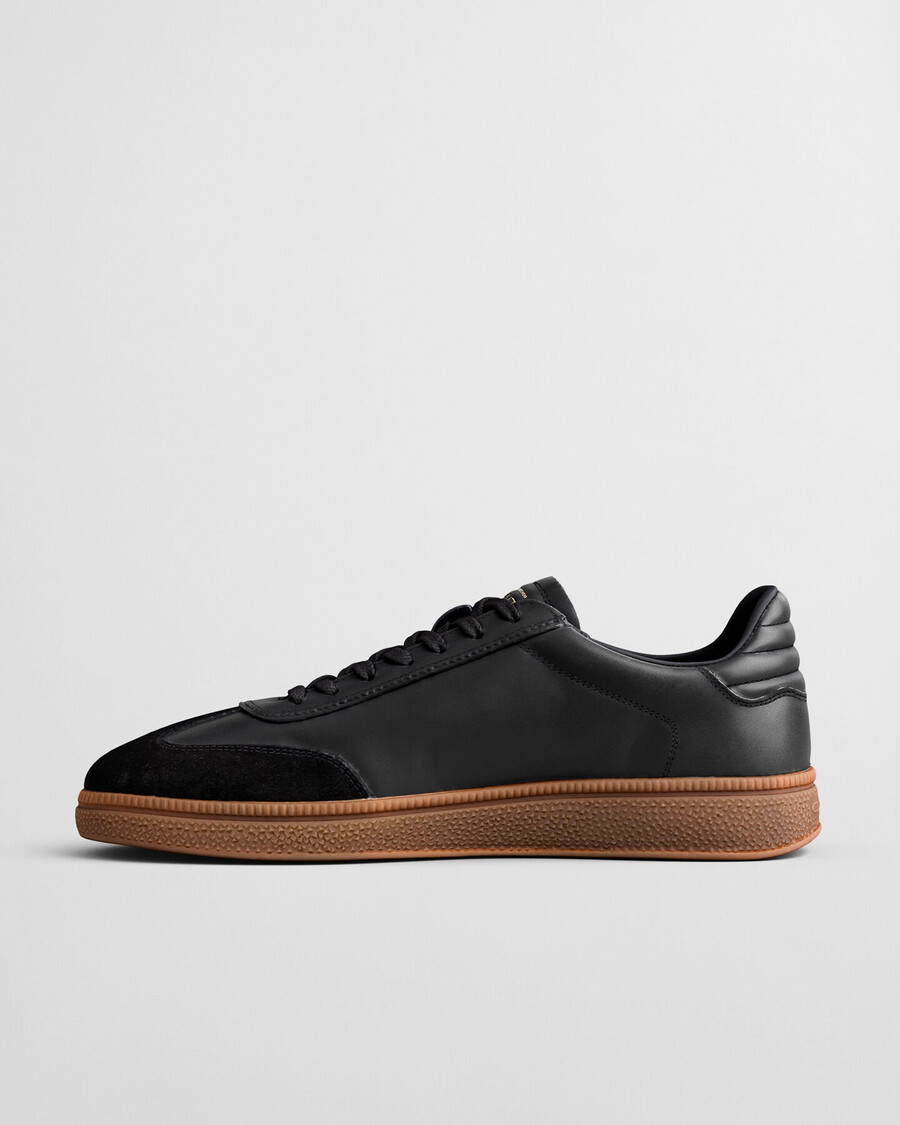 zapatillas de cuero cuzmo - negras