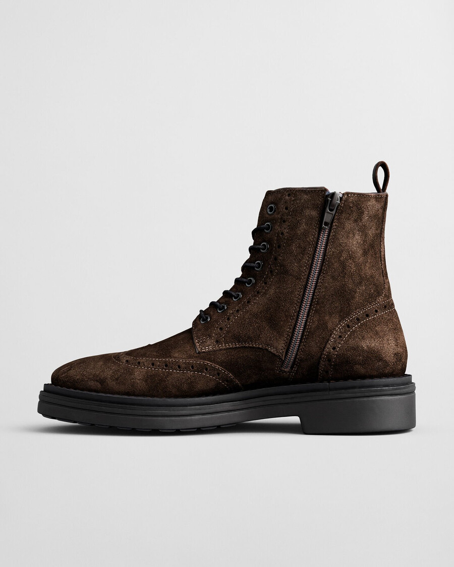 botas con cordones y tacón brogue de ante boggar - marrón oscuro