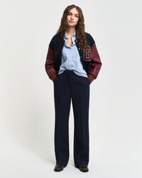pantalones acampanados de corte entallado - azul noche