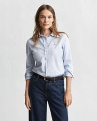 camisa oxford elástica de corte entallado - azul claro