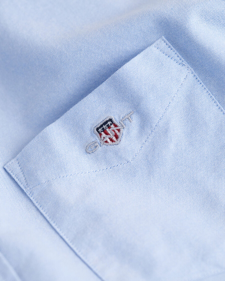 camisa oxford clásica de corte regular - azul claro