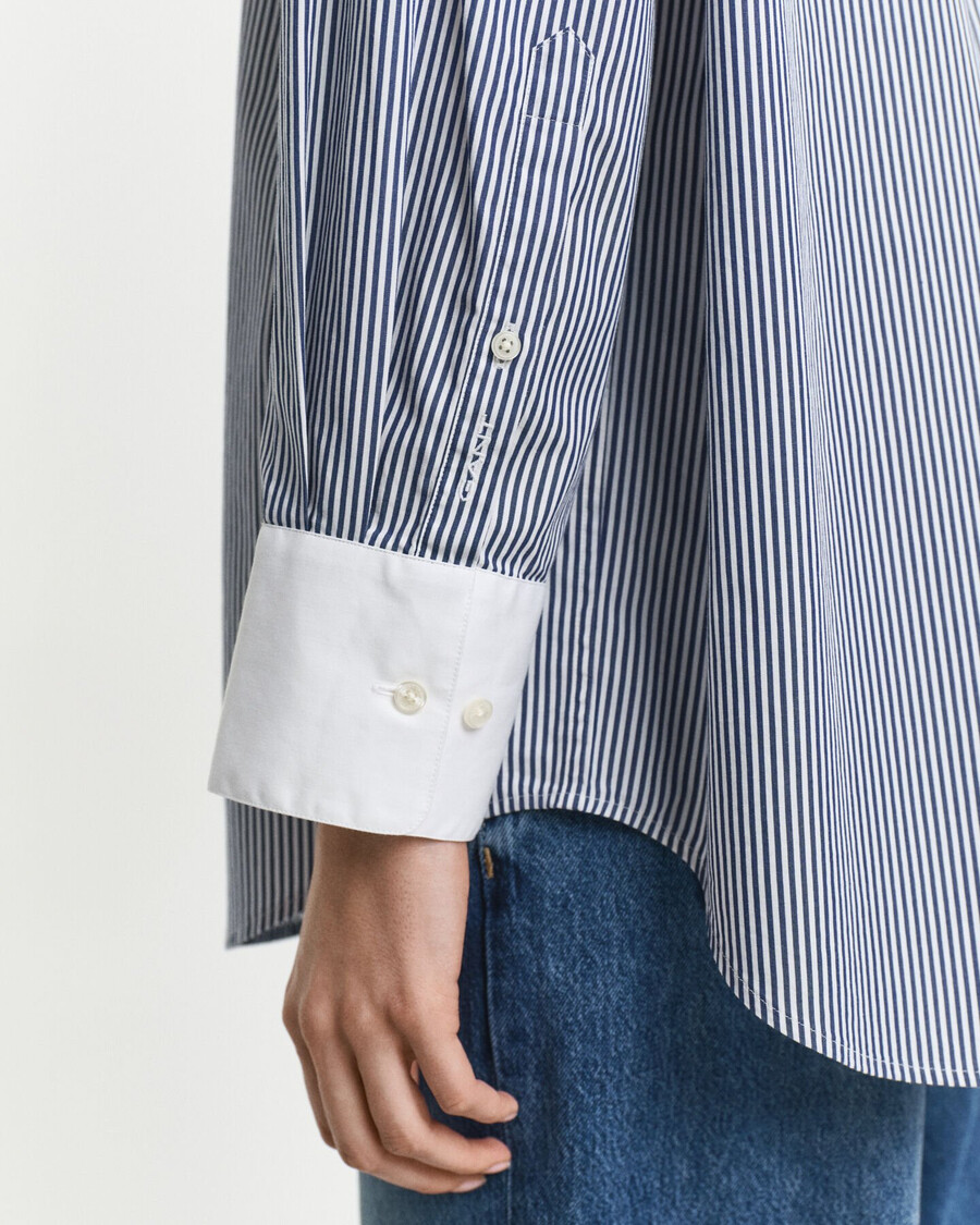camisa de rayas oversize con cuello en contraste - azul persa
