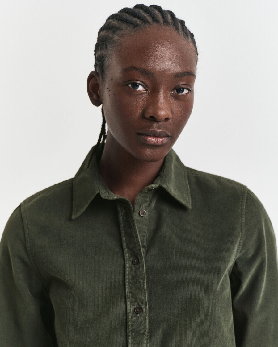 camisa de pana de corte regular - verde musgo oscuro