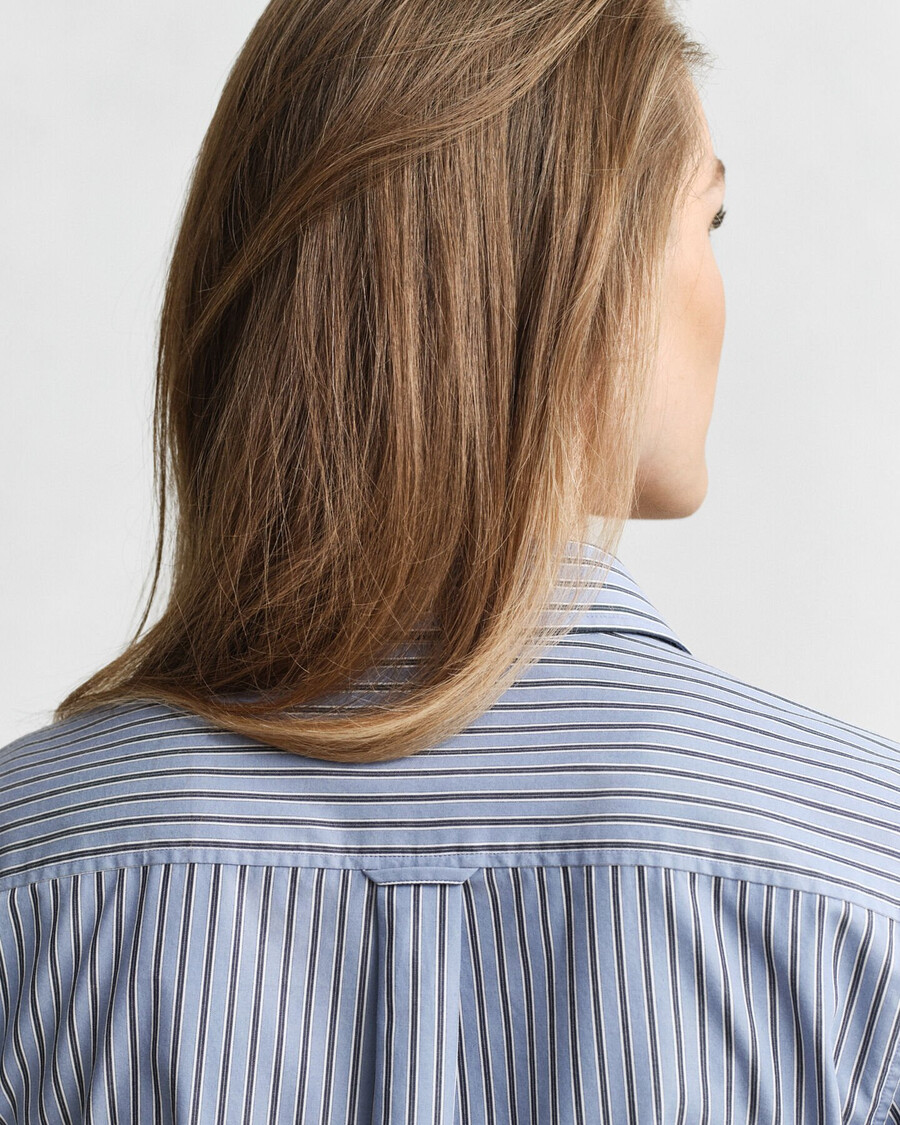 camisa de popelina a rayas de corte regular - denim desteñido