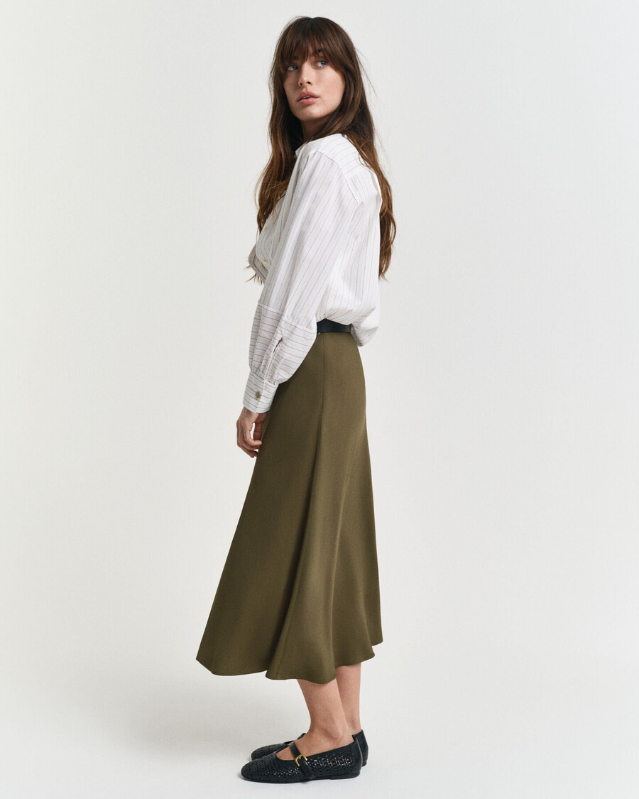 falda midi fluida - verde musgo