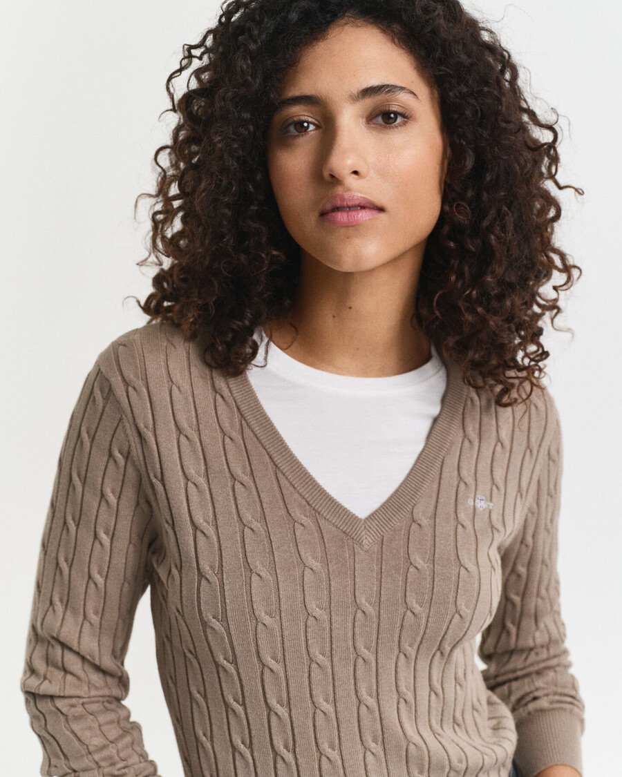 suéter de punto trenzado de algodón elástico con cuello en v - beige topo