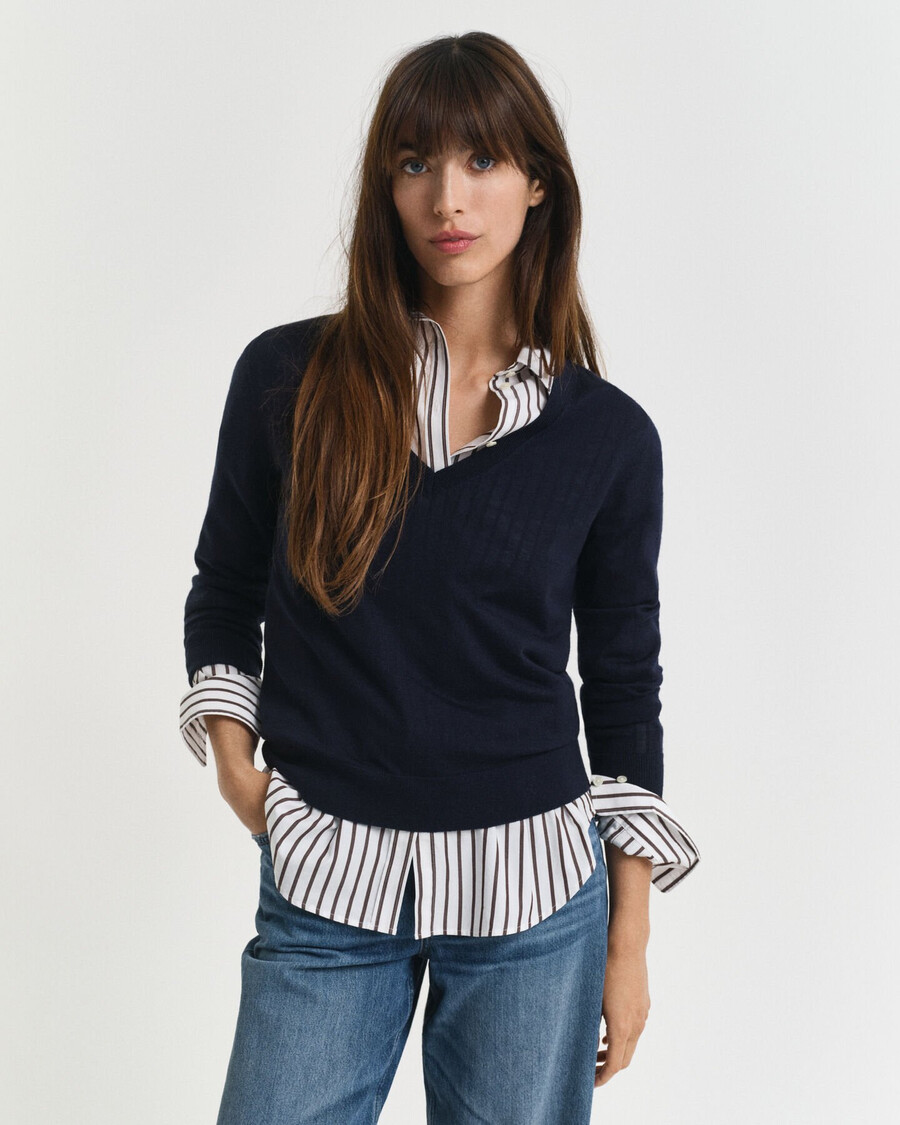 suéter de cuello en v de lana merino extrafina - azul noche