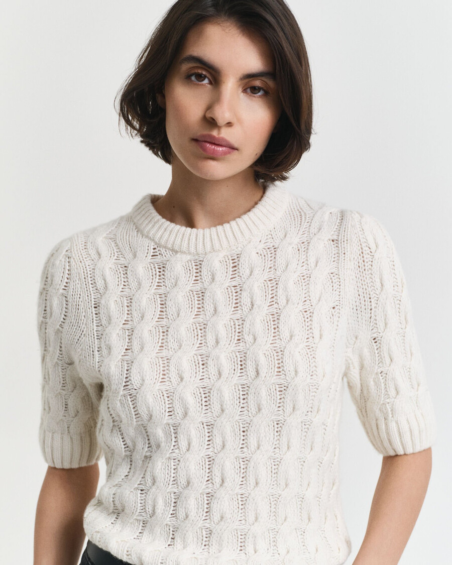 top de manga corta de punto trenzado con mangas abullonadas - crema